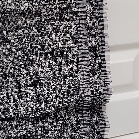 Cynthia Steffe Black and White Textured A-Line Skirt Sz 2 - Picture 3 of 7